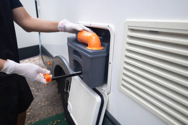 Best Luxury portable toilet rental  in Cypress Gardens, FL